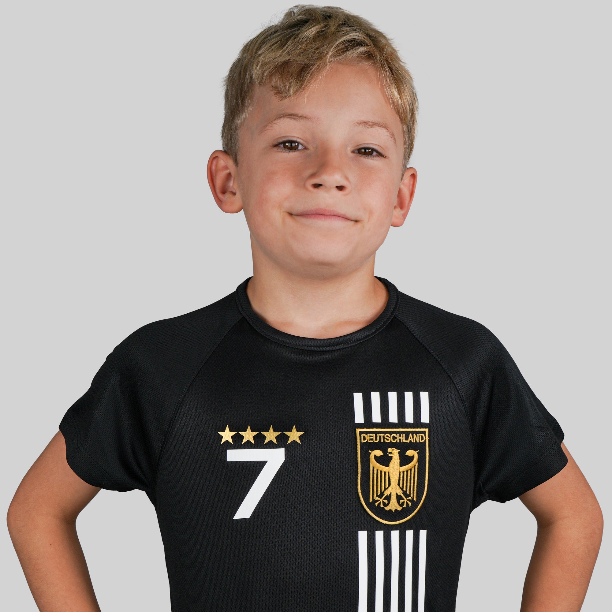 Personalisierte Fußball Trikot für Kinder mit deinem Namen und Nummer - DE Fanshop